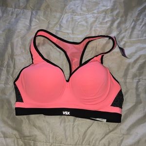 Victoria secret sports bra NWT